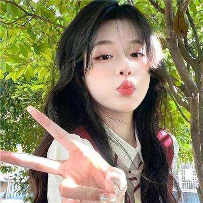 跳舞的红色公交